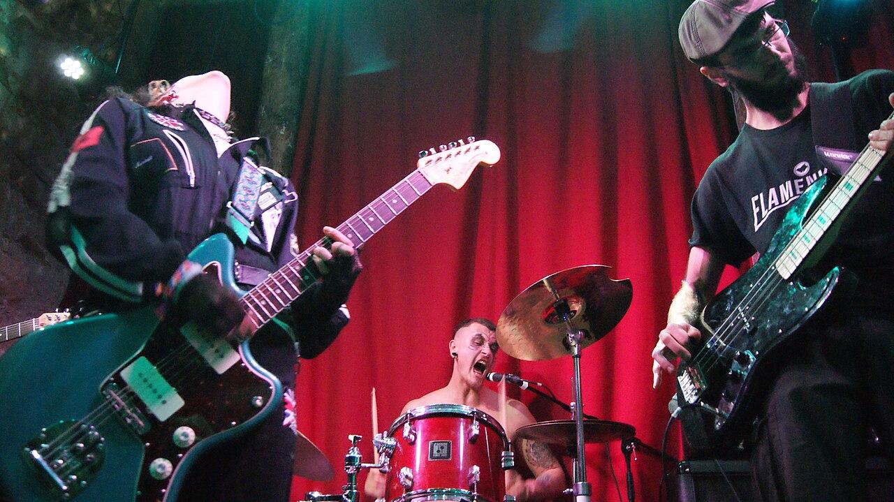 From Pub Rock to Punk: The British Underground Evolution