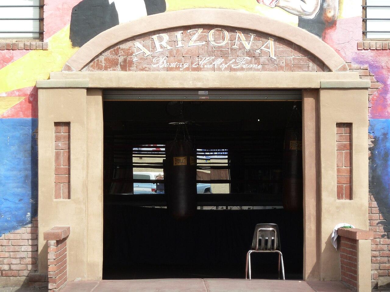 Ten Hall of Fame Legends Who Nearly Failed