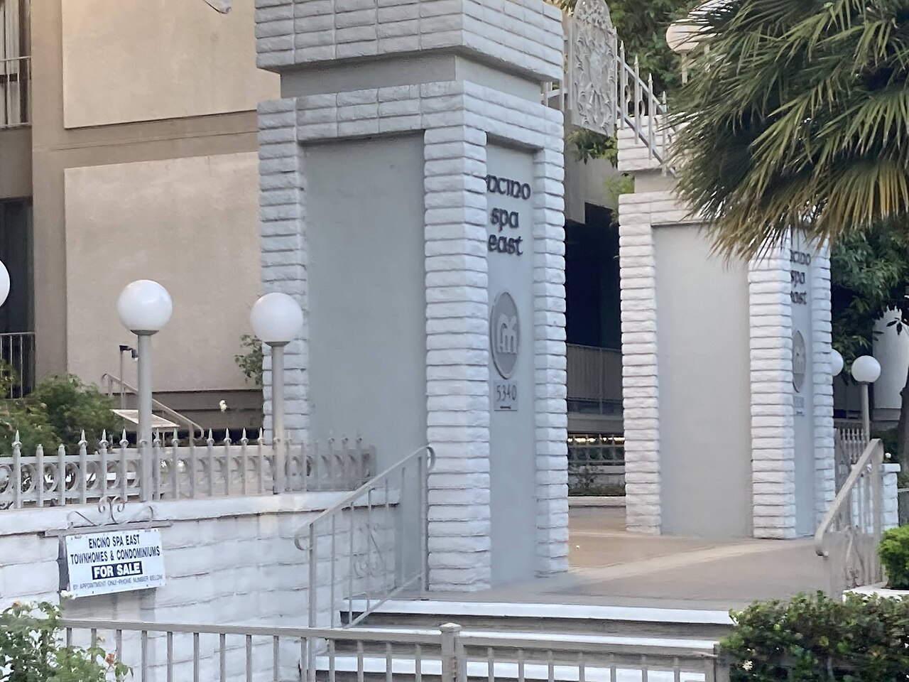 Los Angeles CA 20230805 (1988).jpg