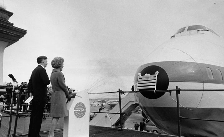 Air travel in 1970 - Ray Davies crossed the Atlantic twice to change one word.
