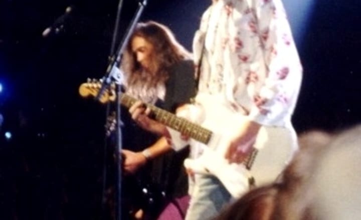 Nirvana around 1992, Kurt Cobain on stage