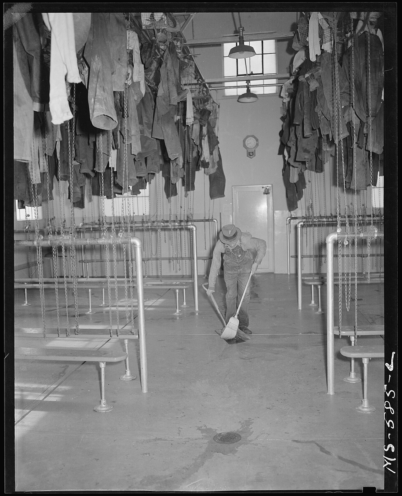 Interior of wash and change house for miners. Columbia Steel Company, Columbia Mine, Columbia, Carbon County, Utah. - NARA - 540505.jpg