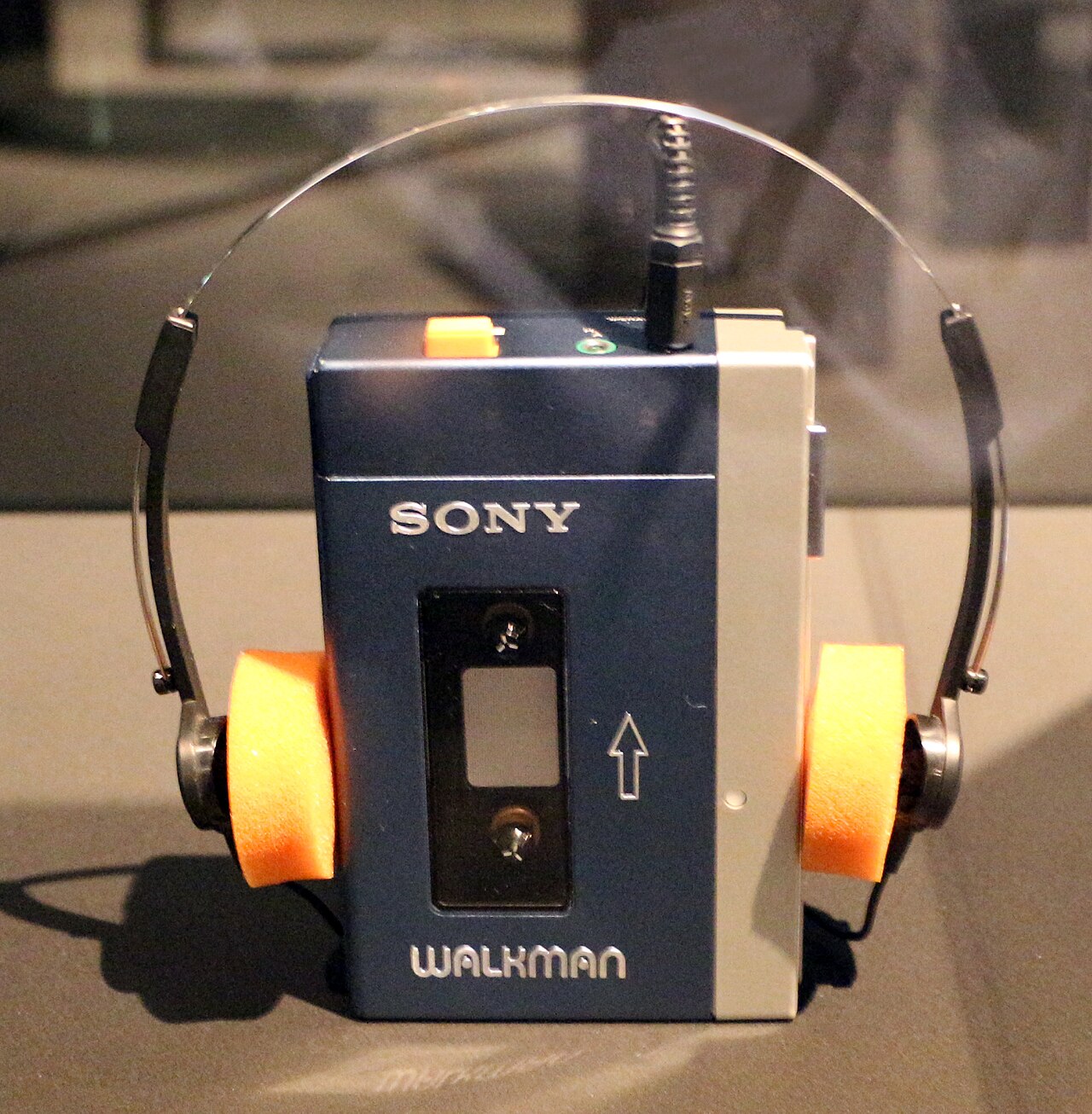 Sony, walkman, 1979.jpg