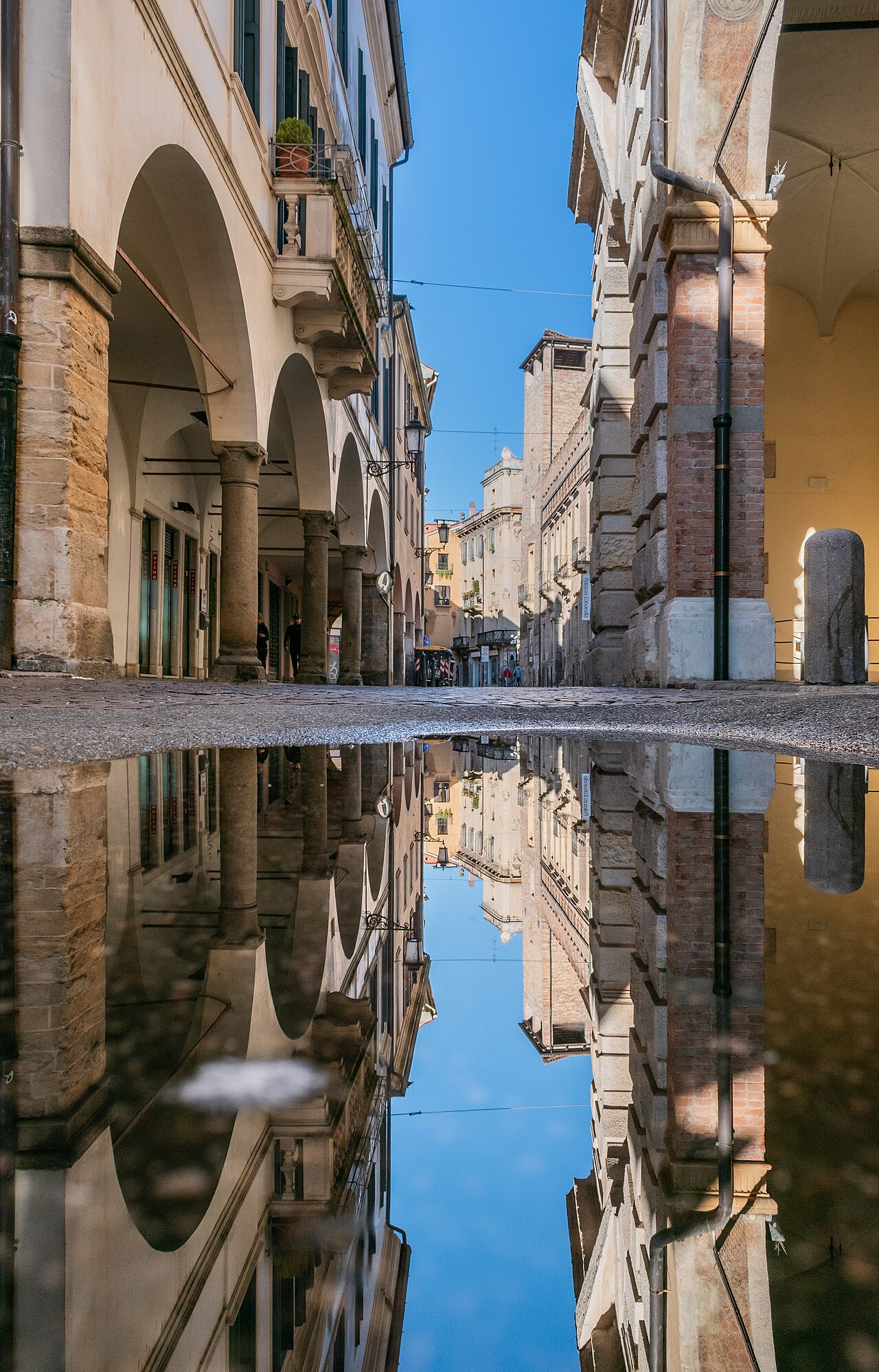 Via S Francesco in Padua (2)