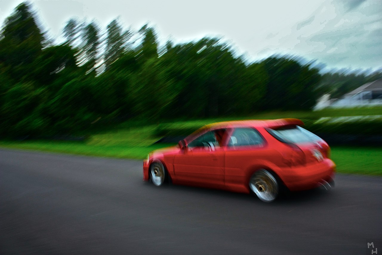 Lifes a blur (3721975879).jpg