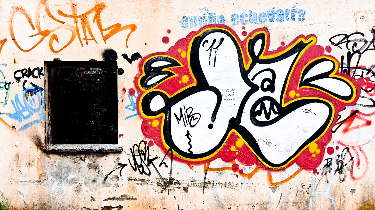 Street Art In Limerick City (5776230254).jpg